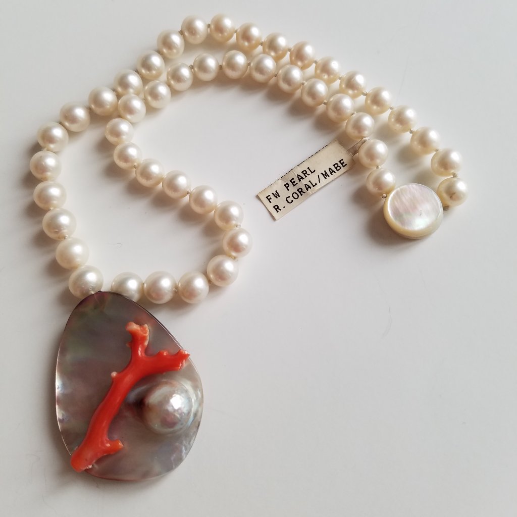 Women's Pearl Neckless With Coral & Mabe
